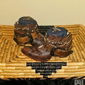 Freebird saloon pink multi snake size 8 worn twice in great condition.